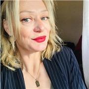 Profesora de inglés
Todos los niveles y edades / traducción/ niños y preparación para los exámenes de FCE/CAE/PET/KET/TEOFL