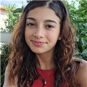 Chica Italiana que actualmente está en España. Encantada de enseñaros mi idioma y mi cultura!