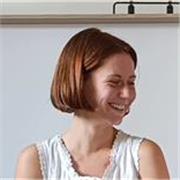Etudiante en master de philosophie, ancienne étudiante de prépa littéraire, et votre future professeure particulière !