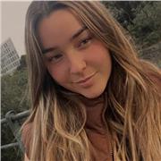 Titulada en educación infantil, dispuesta a dar clases, ayudar con los deberes del día a día…