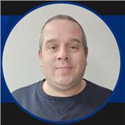 Me defino como una persona cercana, paciente y práctica, con perfil técnico y experiencia explicando el funcionamiento de herramie