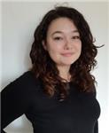 Laureata in biologia impartisce lezioni di scienze, matematica e chimica