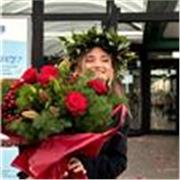 Ciao! Sono una studentessa della Laurea Magistrale di lingue e tutor per Save The Children, ho orari flessibili, contattatemi!