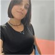 Sono Giulia, sono diplomata al Liceo Linguistico e offro ripetizioni di Inglese e Spagnolo