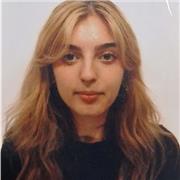 Estudiante con unos meses de experiencia, capacitada para enseñar Inglés, Latín y Griego