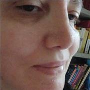 Offro lezioni individuali di chitarra e canto a ragazzi delle scuole medie superiori e universitari