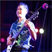 Guitar tutor provide acoustic or electric guitar lessons for beginners