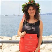 Dottoressa in Letterature e Culture comparate, per le lingue Inglese e Spagnolo, offre ripetizioni e lezioni nelle suddette lingue