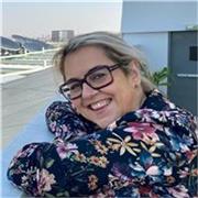 Doctora en Ciencias de la Salud, con formación de base en Enfermería y Trabajo Social, imparte clases particulares on line.