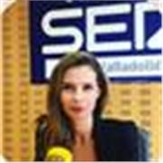 Docente especializada en niños con dificultades y periodista, experta en redacción y locución 