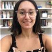 Profesora de Diseño Gráfico, Morfología y Medios Expresivos. 