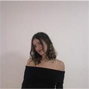 Profesora de español para extranjeros con disponibilidad (mañana y tarde). Imparto clases online para adultos.