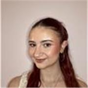 Soy estudiante universitaria, con mucha creatividad y a la que le gustan mucho los niños. Podría dar clase a todo tipo de público.