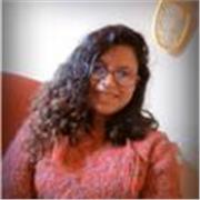 Profesora de Español brinda clases a niños, adolescentes y adultos