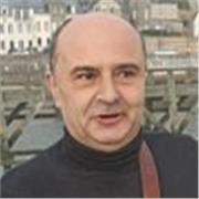 Noté 800 au TOIC. J'organise l'enseignement autour de jeu, d'exercice informatique....J'impose le langage parlé et l'écrit et la lecture. Dans l'amusement, mais avec rigueur.
Scored 800 on the TOIC. I organize teaching around games, computer exercise ....