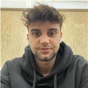Estudiante de ADE con ganas de enseñar a cualquiera que lo necesite.