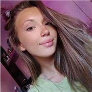 Ex studentessa del liceo scientifico impartisce ripetizioni di matematica base,inglese, e varie materie umanistiche come storia, filosofia e arte