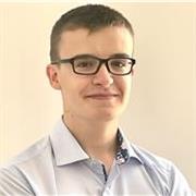 Etudiant en Grande Ecole de Commerce, prêt à donner des cours de mathématiques, de français ou d'anglais, du collège au lycée