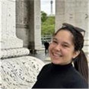 Estudiante universitaria con muchas ganas de enseñar español 