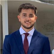 Profesor titulado en Economía y Negocios Internacionales bilingüe