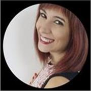 Licenciada en marketing y publicidad, con más de 10 años de experiencia trabajando como directora de marketing digital. 