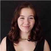 Soy una chica de 15 años, por lo tanto soy muy entusiasta ¡y me encanta enseñar y aprender! Puedo enseñar a personas de cualquier edad, pero preferiblemente de los 10 años hacia arriba