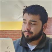 Profesor de Lengua y Literatura imparte clases del nivel secundario a adolescente y adultos