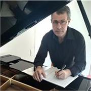 Jazz piano/Modern Harmony and arranger tutor with more than 20 years of experience who loves teaching to teens and adults 