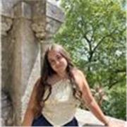 Estudiante de Educación Primaria con nivel de bachillerato humanístico 
