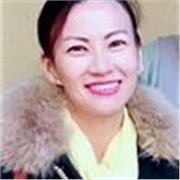 A passionate Mandarin–English tutor helps learners to succeed.