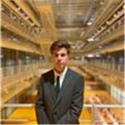 Étudiant en master d’économie à l’ENS Paris-Saclay, je donne des cours de SES au lycée et d'économie (Macroéconomie et Microéconom