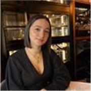 Profesora de inglés nivel C1, acreditado por Anglia ofrece clases a niños y adultos. De familia nativa. 