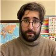 I give private English and Spanish lessons to learners of all ages and levels. 