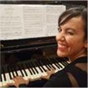 Hola! ¿Quieres cantar? Necesitas ayuda con lenguaje musical? tu interpretación? tu audición?