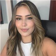 Profesora de ciencias humanas y políticas, con amplio conocimiento de neuropsicologia y conducta humana