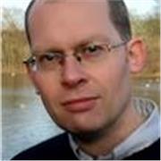 Native English speaker who can help with your grammar and sentence structure with a very relaxed teaching style
