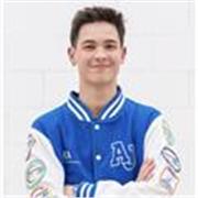 Estudiante universitario de Bellas Artes, con titulación First Certificate.