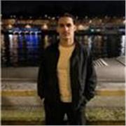 Französischer Muttersprachler mit Masterabschluss, pädagogischem Feingefühl und strukturierten Methoden