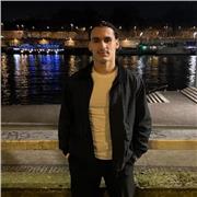 Französischer Muttersprachler mit Masterabschluss, pädagogischem Feingefühl und strukturierten Methoden