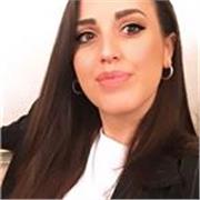 Insegnante madrelingua offre corsi di italiano e letteratura online. E aiuto con i compiti