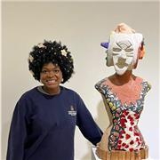 Passionnée par l’art en général, c’est avec plaisir que je choisis de vous partager ma vocation de façon légèrement originale.