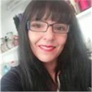 Profesora de patronaje y confección para todas las edades y para varios niveles, desde básico hasta avanzado.