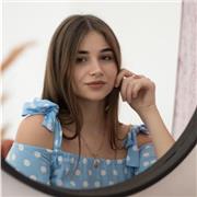 Hey everyone! I'm Alina, an enthusiastic and experienced English tutor. Welcome to my online lessons!