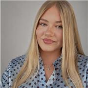 GCSE English Tutor. Online. Achieved all Grade 9s at GCSE.