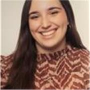 Estudiante de primero de enfermería, paciente, empática y organizada