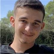 Le sport (basket ,football)au enfant âgé de 6 a 12ans