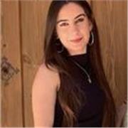 Estudio filología hispánica por lo que enseñaría Lengua y literatura española. Si el estudiante es menor de 16años también inglés