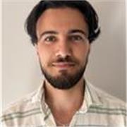 Soy Árabe nativo, doy clase a todas las personas, de todas las edades.