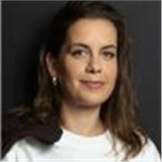 Gesang-Tutor, der Kinder (und auch Erwachsene) aller Altersgruppen unterrichtet