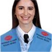 Profesora de lengua castellana y literatura, así como de inglés, capacitada para dar clase a alumnos de cualquier edad.